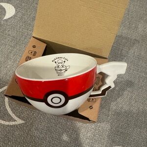 Pokémon Cafe monster ball mug